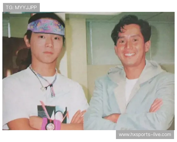 足球巨星青涩旧照曝光回顾少年时代最真实纯真模样